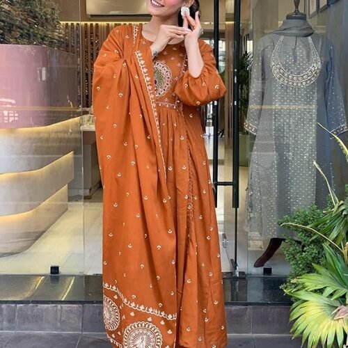 Amazon Brand - Myx Women's Kurta Pant Set with Embroidered Organza Dupatta