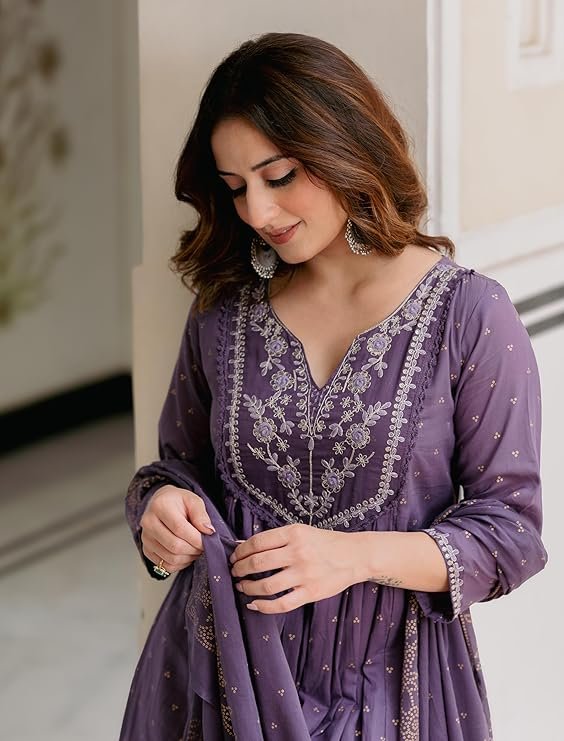 Amazon Brand - Myx Women's Embroidered Anarkali Kurta Pant Set with Organza Dupatta